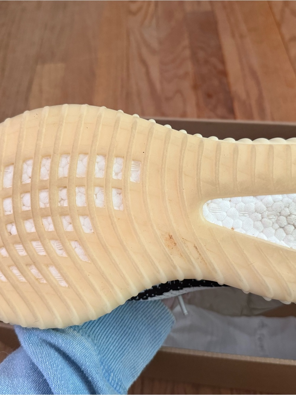 Yeezy Boost 350 V2 Zebra — White & Black with Red Accent - Picture 6 of 9